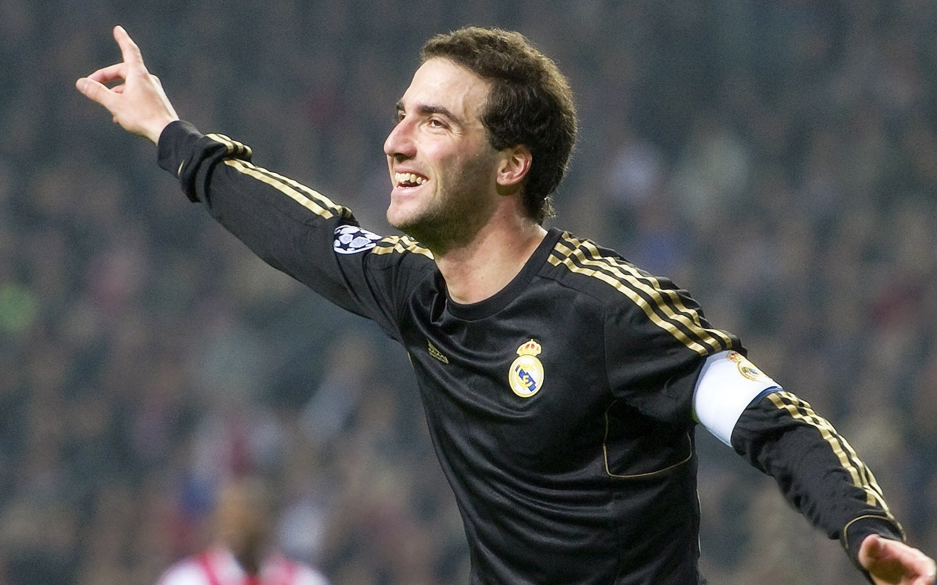 开云首页登录-意甲：尤文2-1战胜苏尔多，迪巴拉关键扳平，意甲_尤文1-1战平米兰四轮不胜